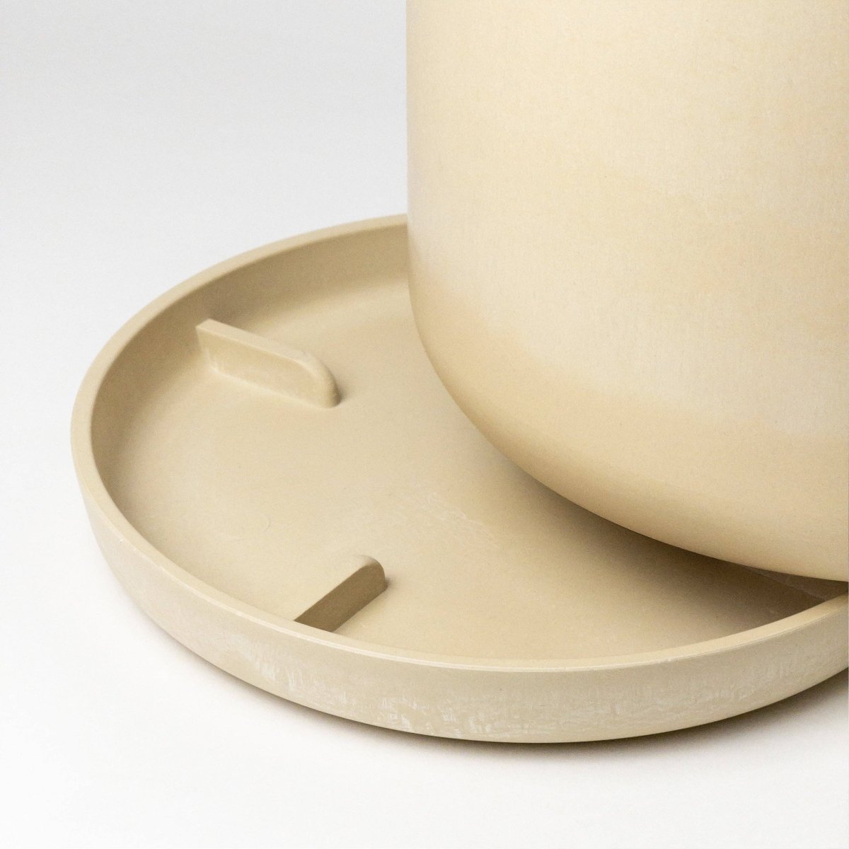9 Inch Signature Stone Planter & Saucer