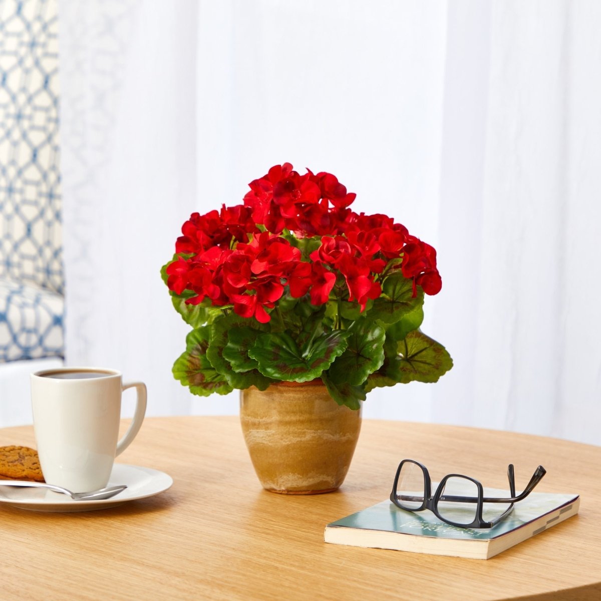  11-in Hardy Geranium Artificial Plant In Ceramic Pot – UV-Resistant Indoor/Outdoor Decor