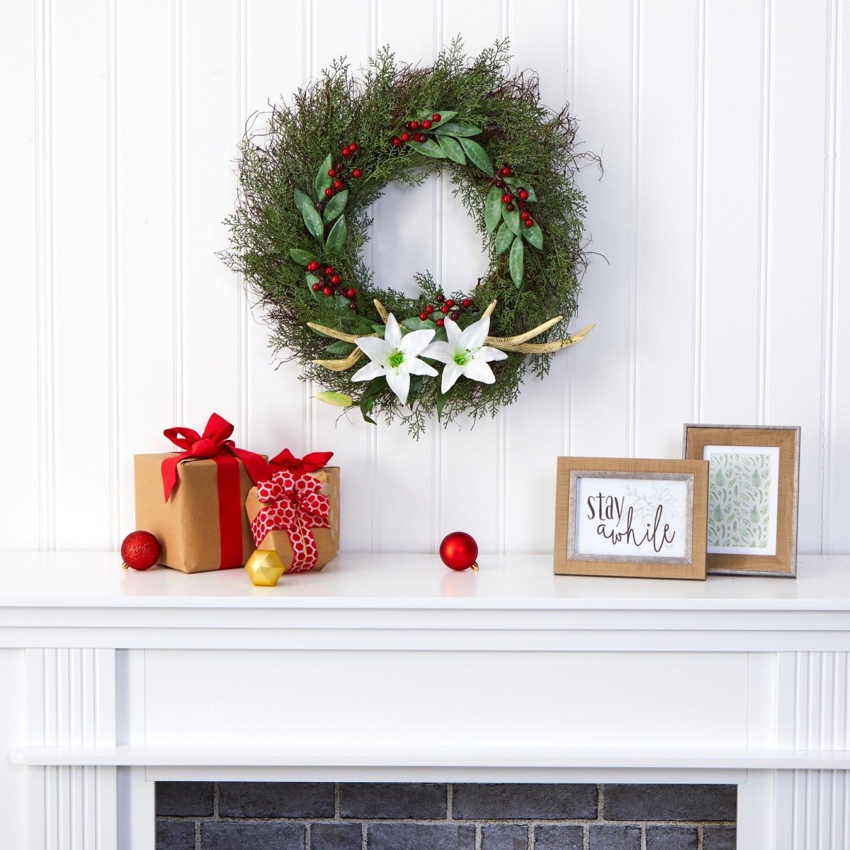  20-in Cedar, Antlers, Lily And Ruscus With Berries Artificial Wreath