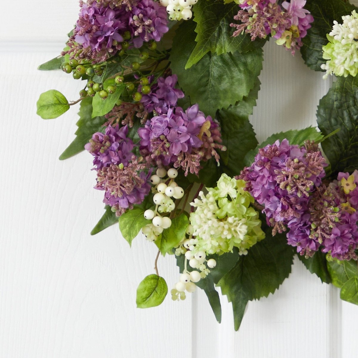  20-in Hanel Lilac Wreath | Spring-Inspired Floral Décor