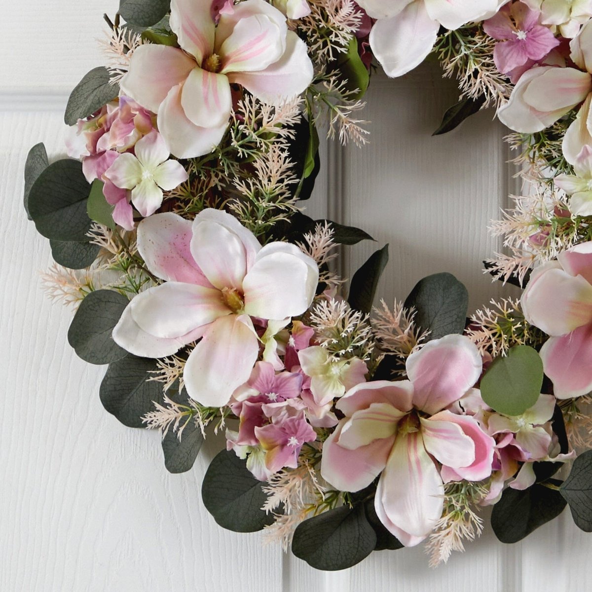  20-in Hydrangea And Magnolia Artificial Wreath – Elegant Floral Decor