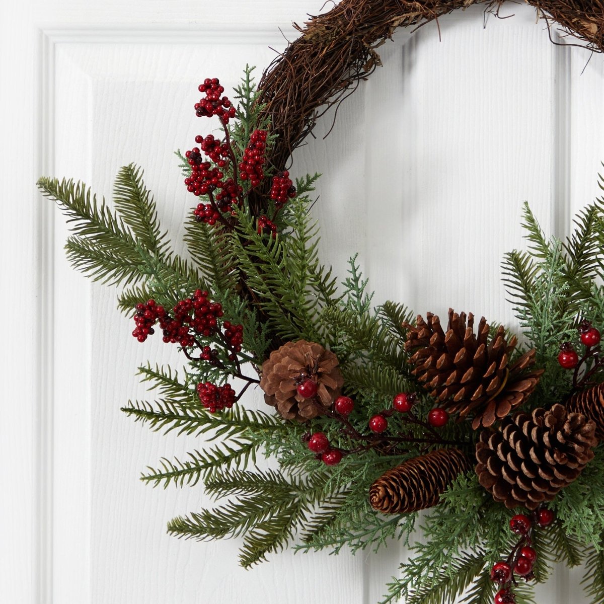  22-in Mixed Pine & Cedar Wreath | Pine Cones, Berries & Holiday Decor