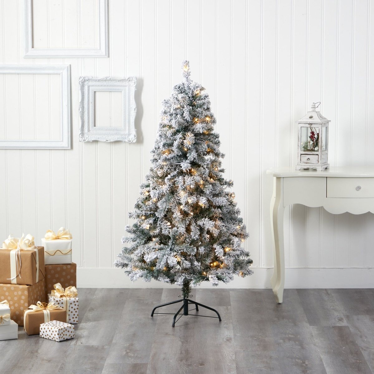  5-ft Flocked Rock Springs Spruce Christmas Tree | 150 LED Lights