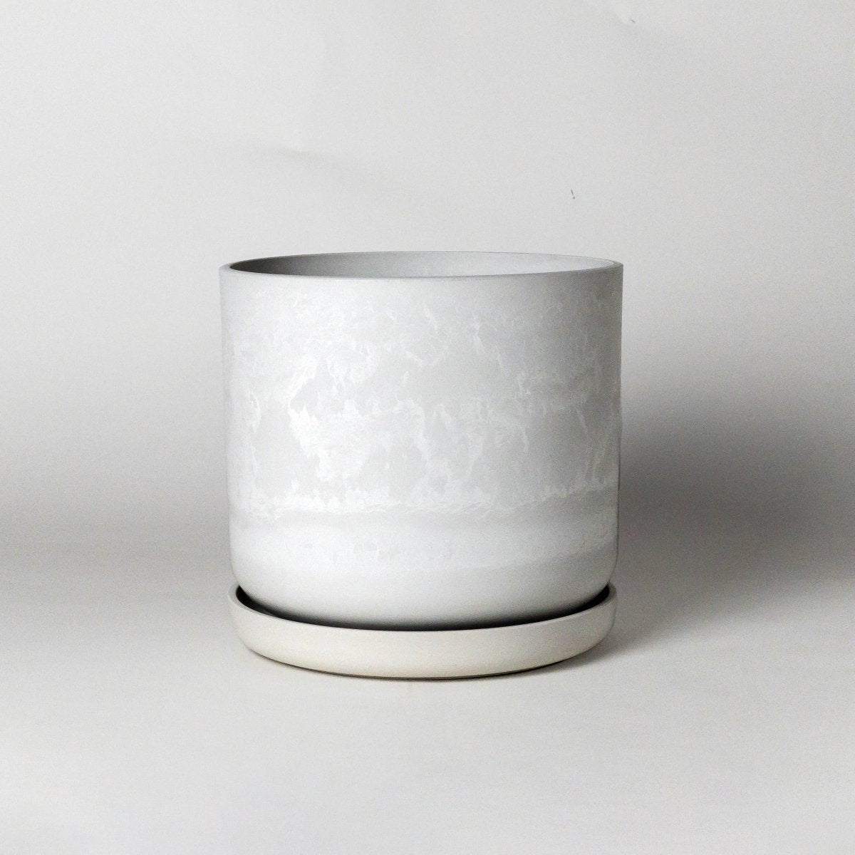  9 Inch Signature Stone Planter & Saucer