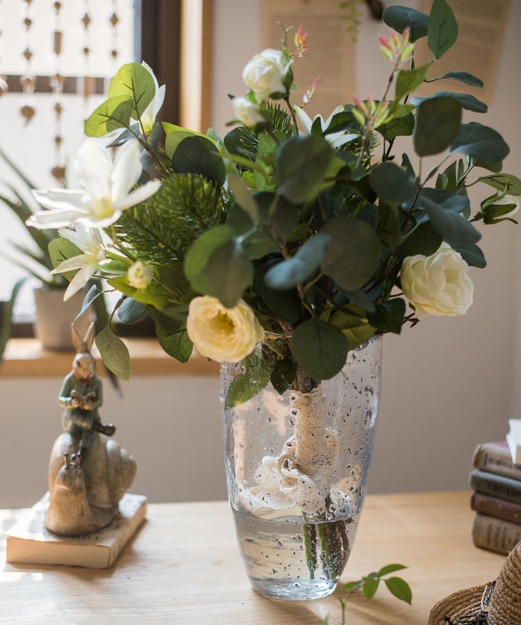  20" Tall Artificial Flower Bouquet - Clematis And Rose In Greenery