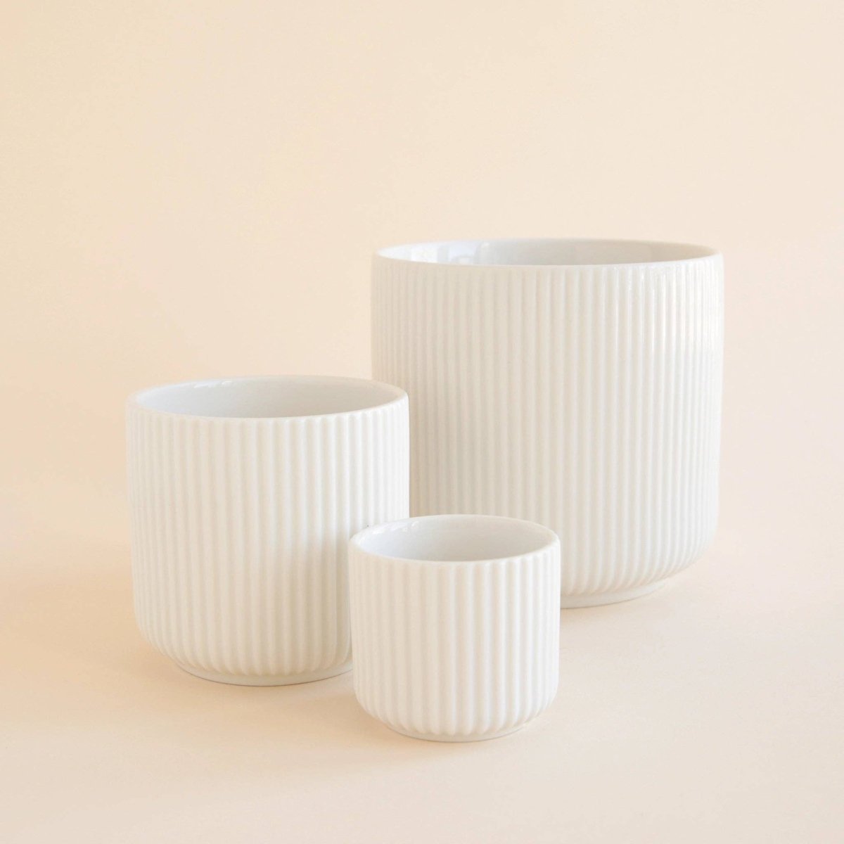  Lucy Planter | White
